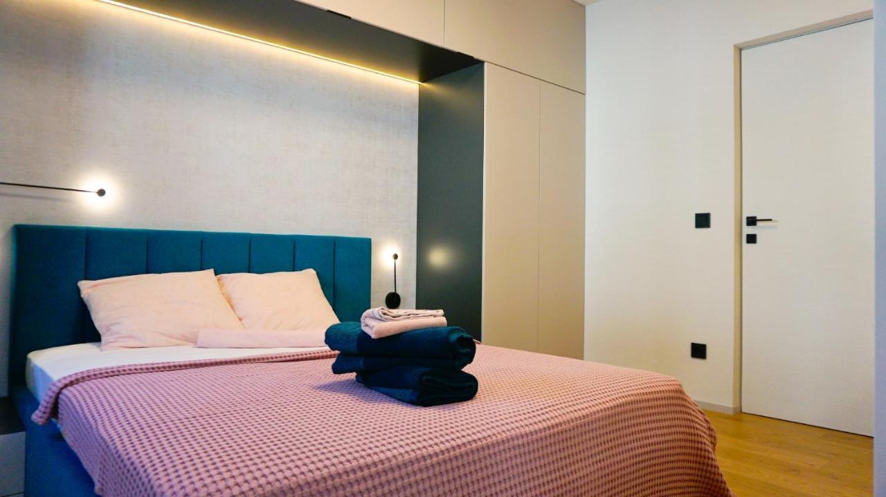 Апартамент Жасмин С Частен Гараж - Jasmin Apartment With Private Garage Varna Esterno foto