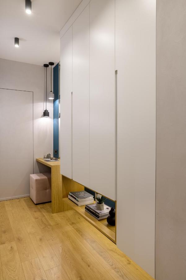 Апартамент Жасмин С Частен Гараж - Jasmin Apartment With Private Garage Varna Esterno foto